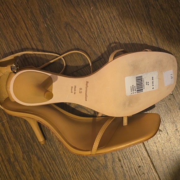 Reformation Gigi Strappy Mid Heeled Sandals, Color Buff, Retail Price $278.00US - Picture 8 of 16